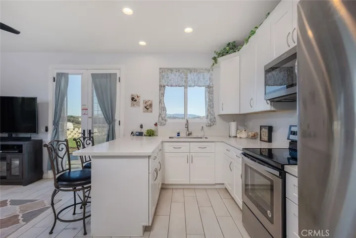 38550 Crossover Road, Temecula, California 92592