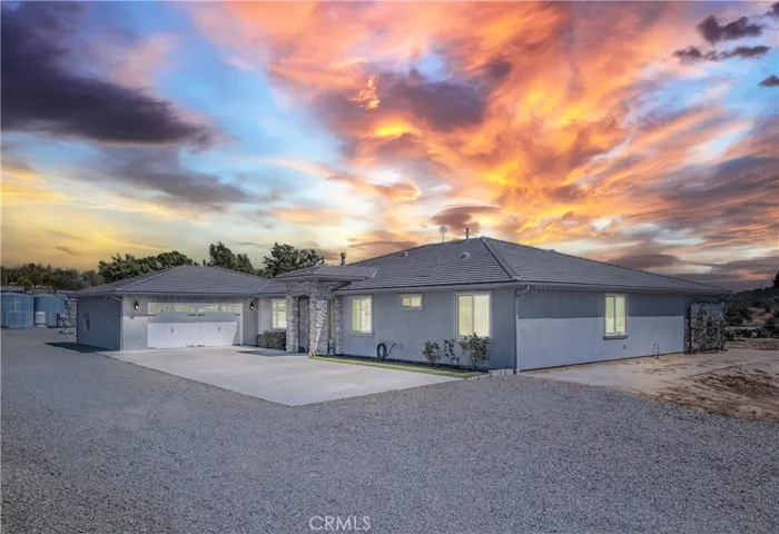 38550 Crossover Road, Temecula, California 92592