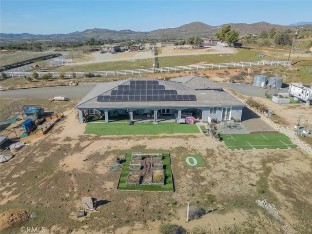 38550 Crossover Road, Temecula, California 92592