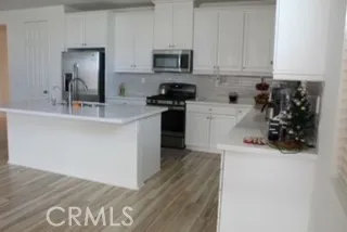 12454 Pinos Verde Lane, Victorville, California 92392