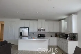 12454 Pinos Verde Lane, Victorville, California 92392