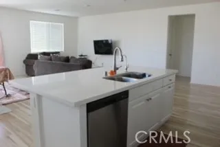 12454 Pinos Verde Lane, Victorville, California 92392
