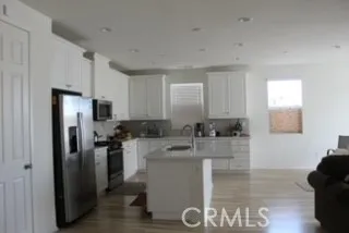 12454 Pinos Verde Lane, Victorville, California 92392