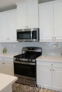 12454 Pinos Verde Lane, Victorville, California 92392