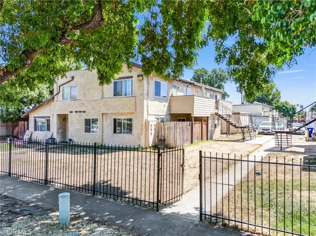 1073 N Vista Avenue, Rialto, California 92376
