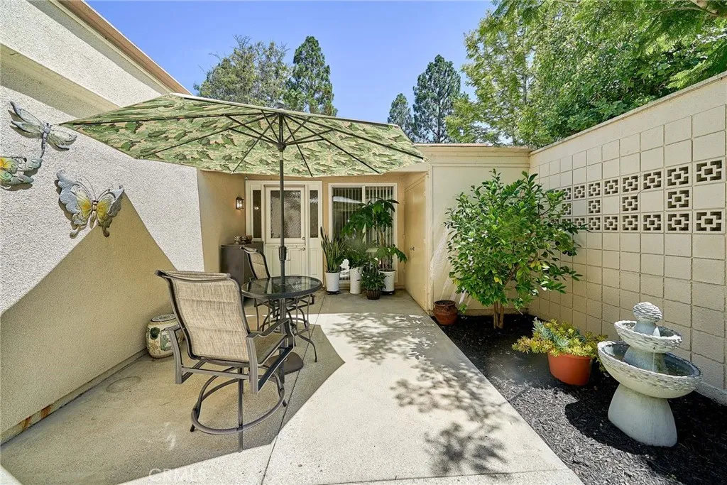 96 Calle Aragon C, Laguna Woods, California 92637 home-pic-22