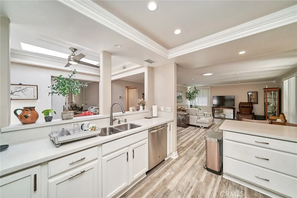 96 Calle Aragon C, Laguna Woods, California 92637 home-pic-10
