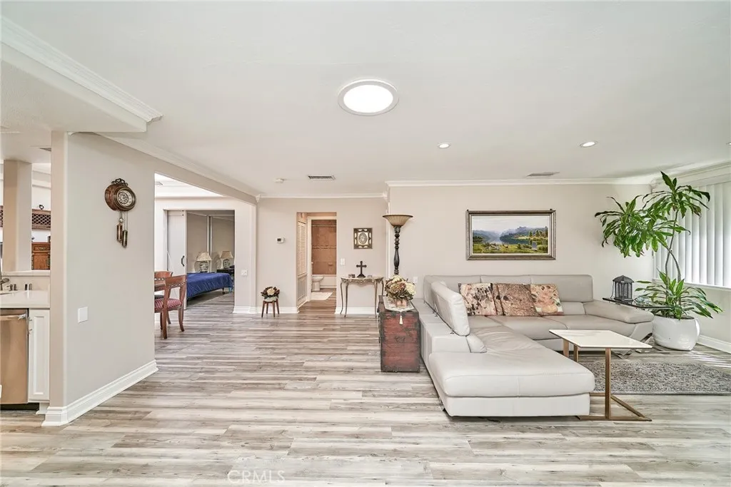 96 Calle Aragon C, Laguna Woods, California 92637 home-pic-2