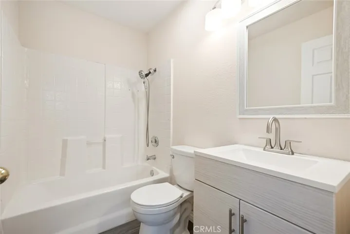 29300 Quiet Harbor Street, Lake Elsinore, California 92530