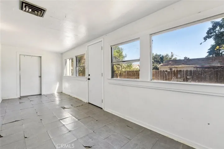 551 Hawthorne Street, Yuba City, California 95991