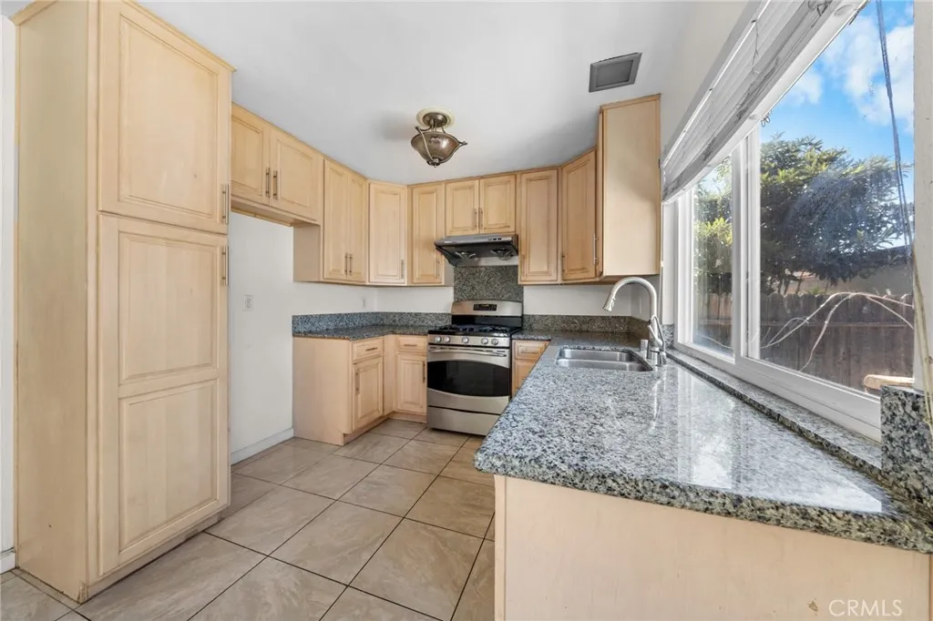 2256 Shady Hills Drive, Diamond Bar, California 91765 home-pic-5