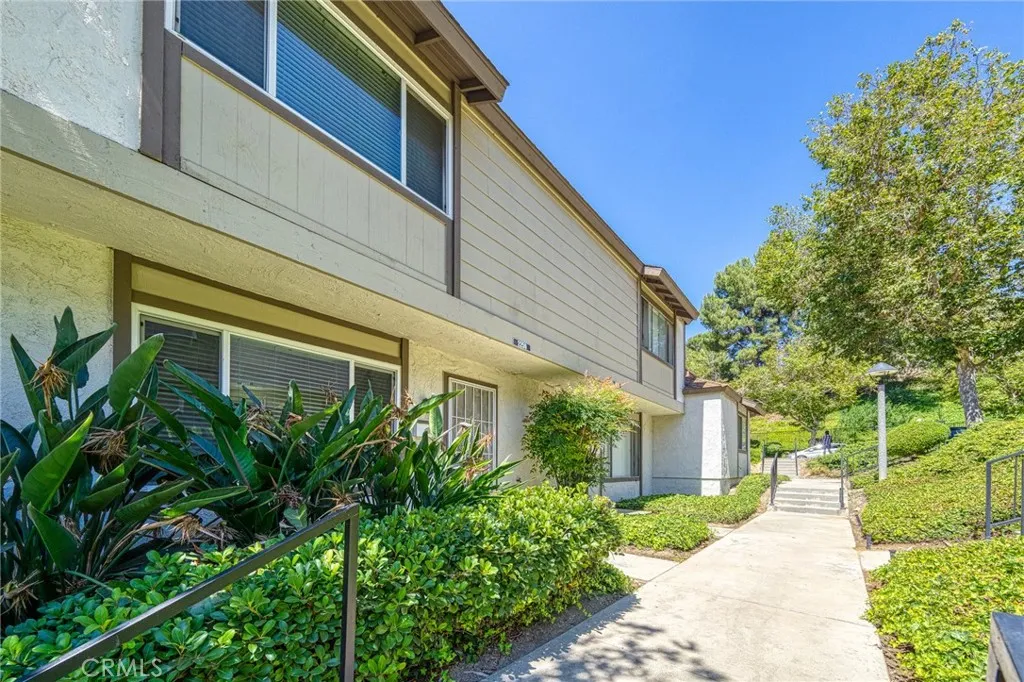 2256 Shady Hills Drive, Diamond Bar, California 91765 home-pic-2