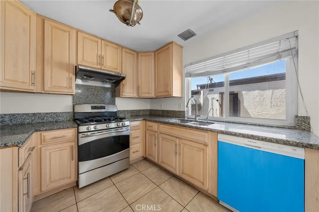 2256 Shady Hills Drive, Diamond Bar, California 91765 home-pic-6