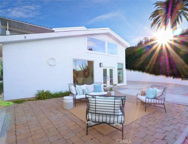 5 Cayuse Lane, Rancho Palos Verdes, California 90275