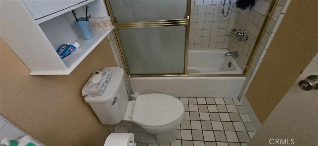 2459 E 111th Street, Los Angeles, California 90059 home-pic-37