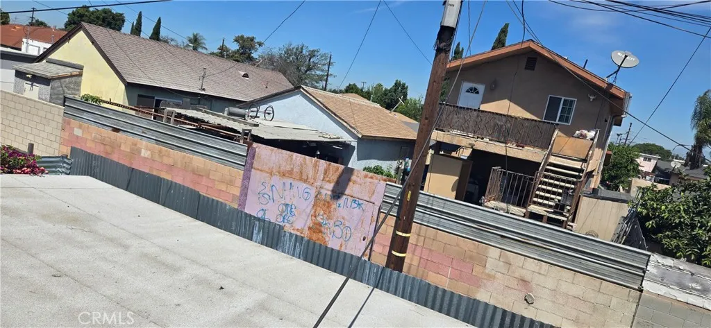 2459 E 111th Street, Los Angeles, California 90059 home-pic-17