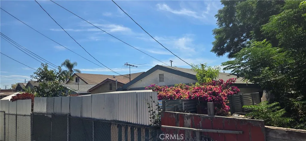 2459 E 111th Street, Los Angeles, California 90059 home-pic-23
