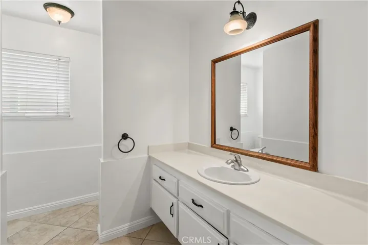 17432 Winemast Street, Fountain Valley, California 92708