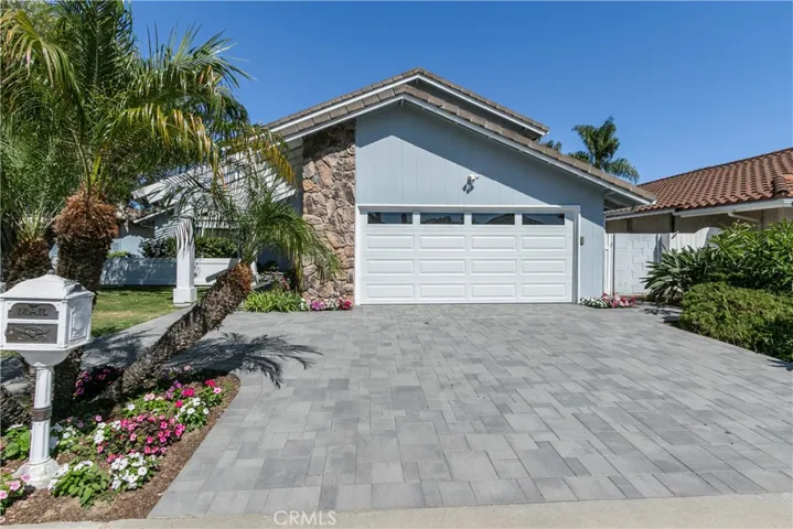 17432 Winemast Street, Fountain Valley, California 92708