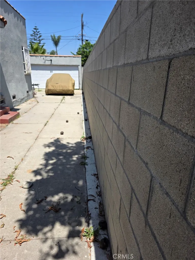 143 W 110th Street, Los Angeles, California 90061 home-pic-15