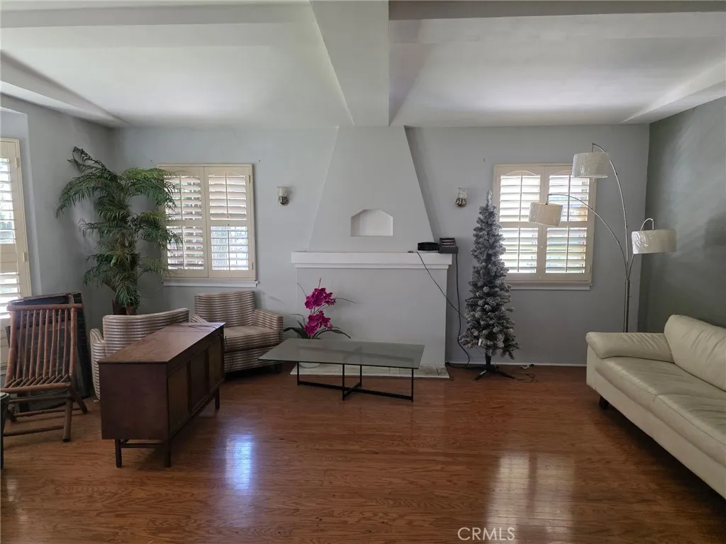143 W 110th Street, Los Angeles, California 90061 home-pic-1