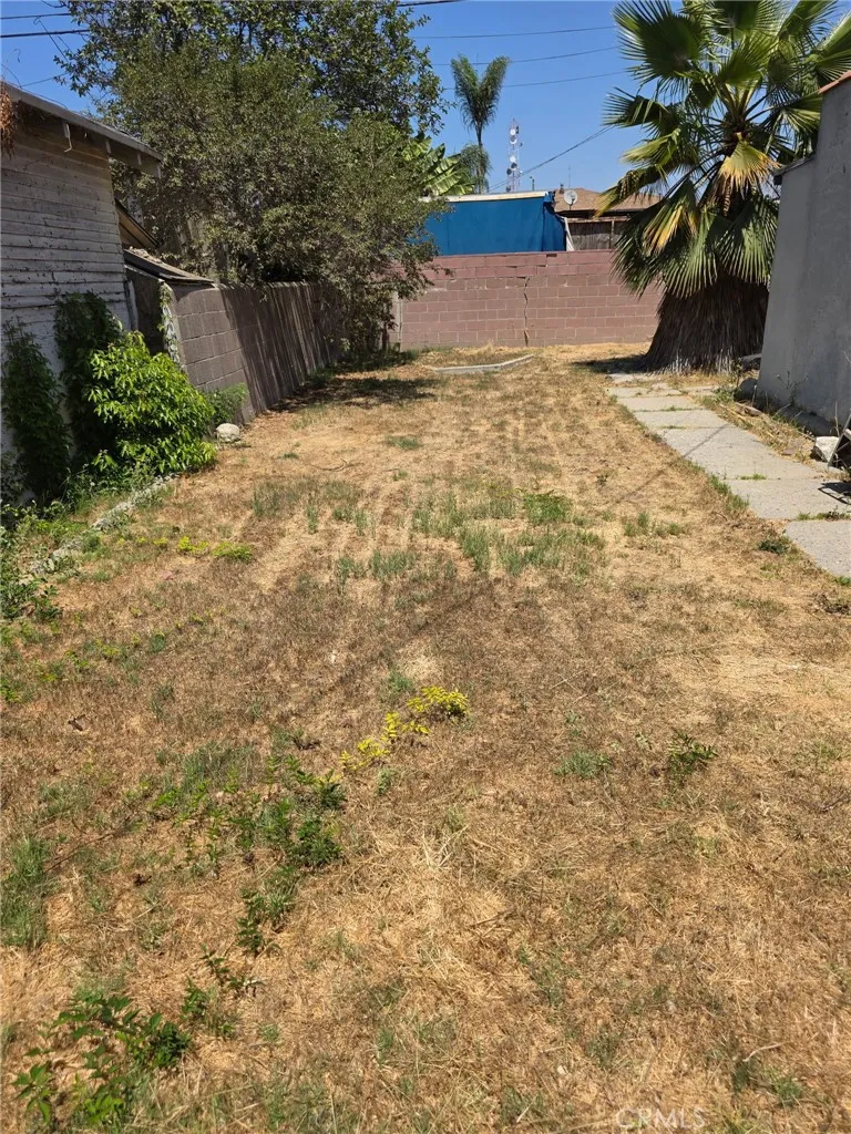 143 W 110th Street, Los Angeles, California 90061 home-pic-13