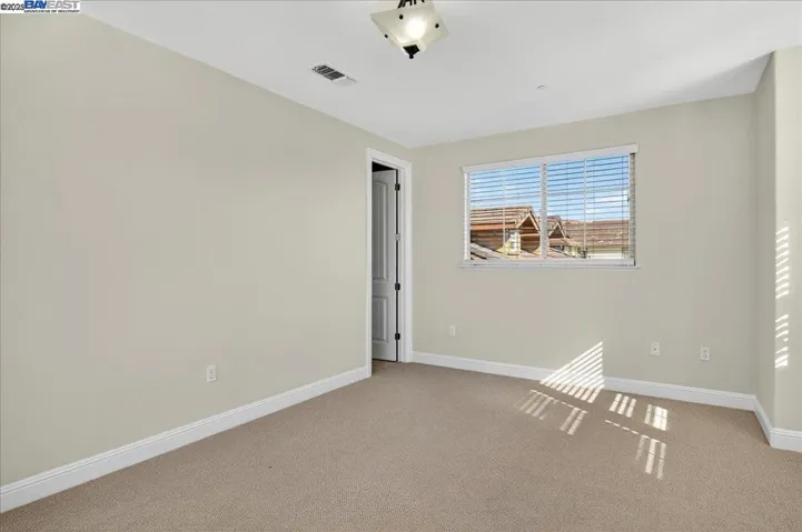 Upper Jr. Suite