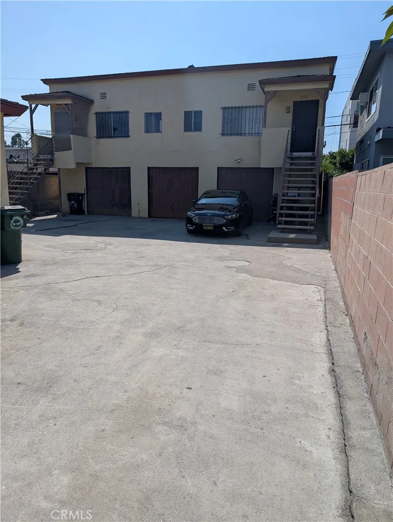 2235 Hauser Boulevard, Los Angeles, California 90016 home-pic-2