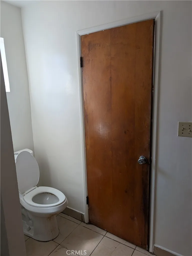 2235 Hauser Boulevard, Los Angeles, California 90016 home-pic-33