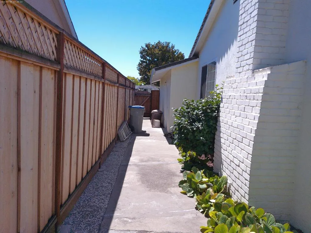 1371 Bouret Drive, San Jose, California 95118 home-pic-4