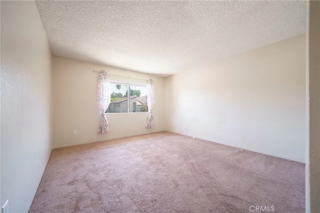 2255 Cahuilla Street 32, Colton, California 92324 home-pic-21