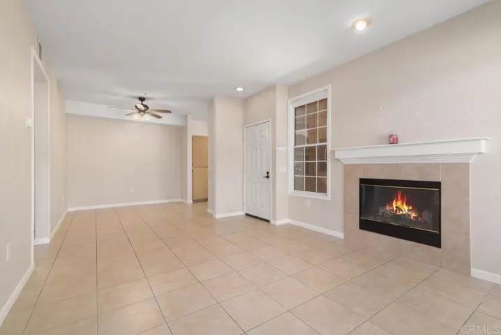 18614 Caminito Cantilena 324, San Diego, California 92128