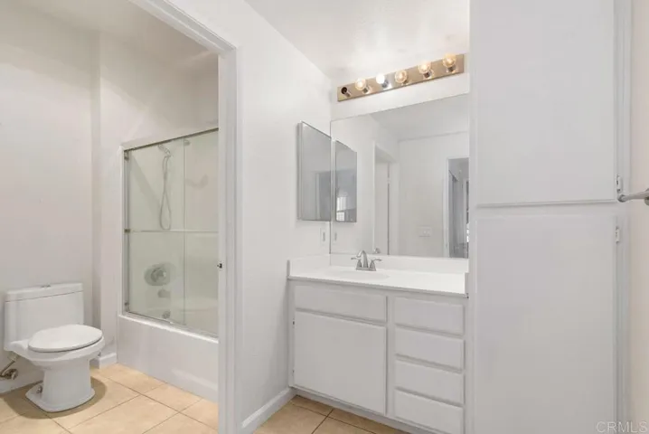 18614 Caminito Cantilena 324, San Diego, California 92128