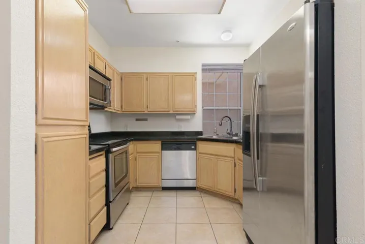 18614 Caminito Cantilena 324, San Diego, California 92128