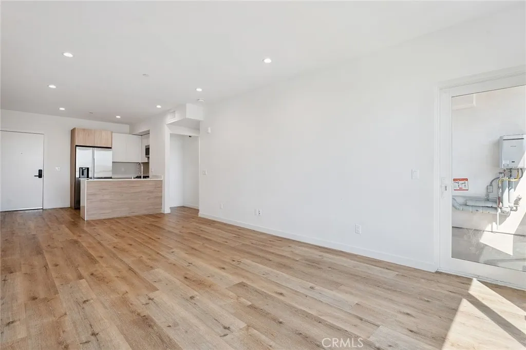 222 N Manhattan Place, Los Angeles, California 90004 home-pic-11