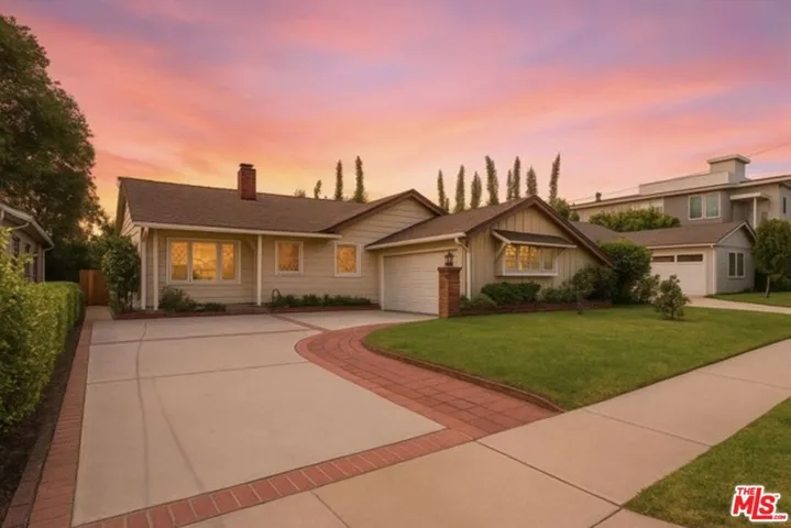 3433 Wade Street, Los Angeles, California 90066