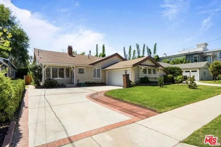 3433 Wade Street, Los Angeles, California 90066
