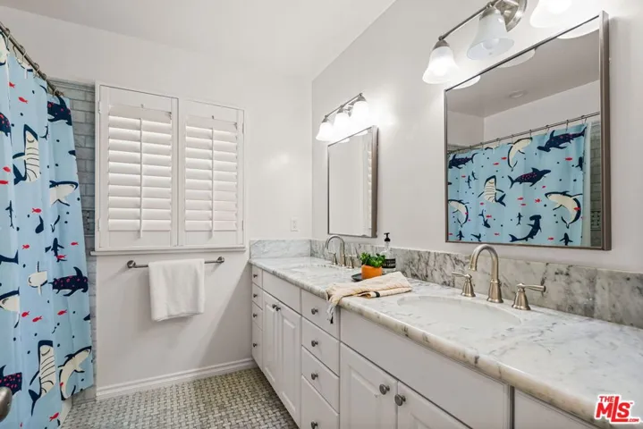 3433 Wade Street, Los Angeles, California 90066