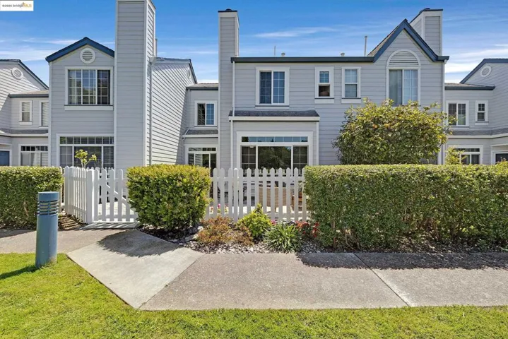 408 Commodore Dr, Richmond, California 94804