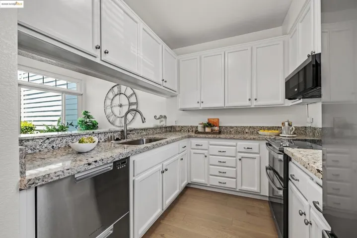 408 Commodore Dr, Richmond, California 94804