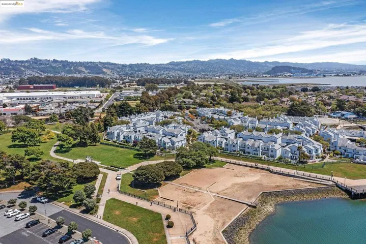 408 Commodore Dr, Richmond, California 94804