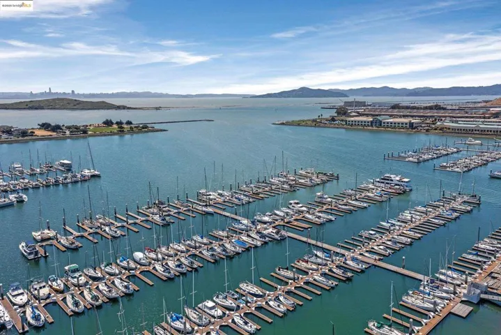 408 Commodore Dr, Richmond, California 94804