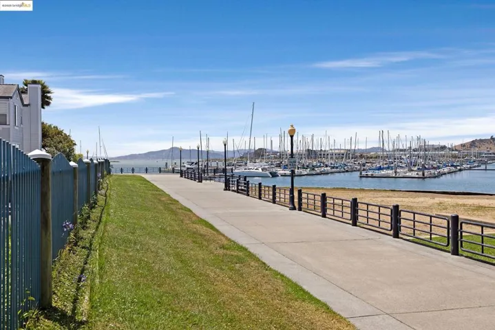 408 Commodore Dr, Richmond, California 94804