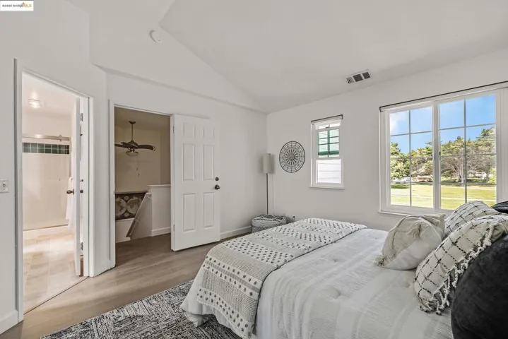 408 Commodore Dr, Richmond, California 94804
