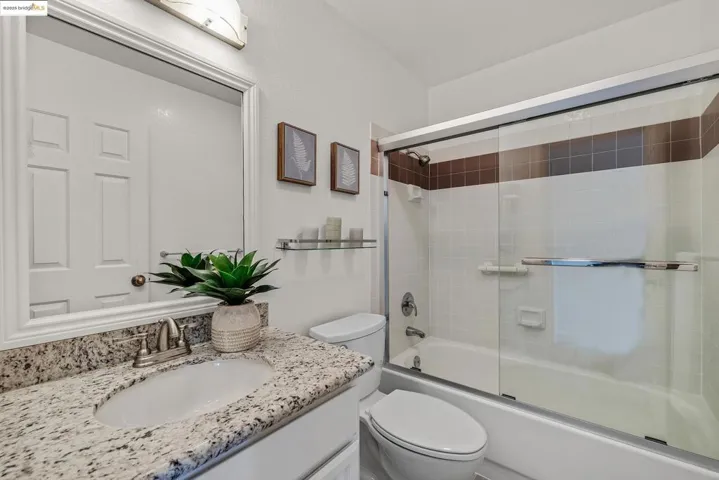 408 Commodore Dr, Richmond, California 94804