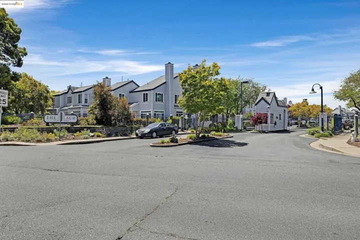 408 Commodore Dr, Richmond, California 94804