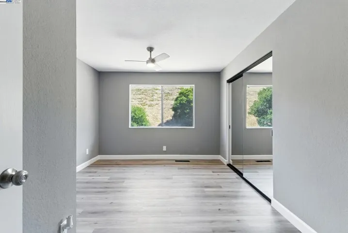 81 Mountain Valley St, Oakland, California 94605