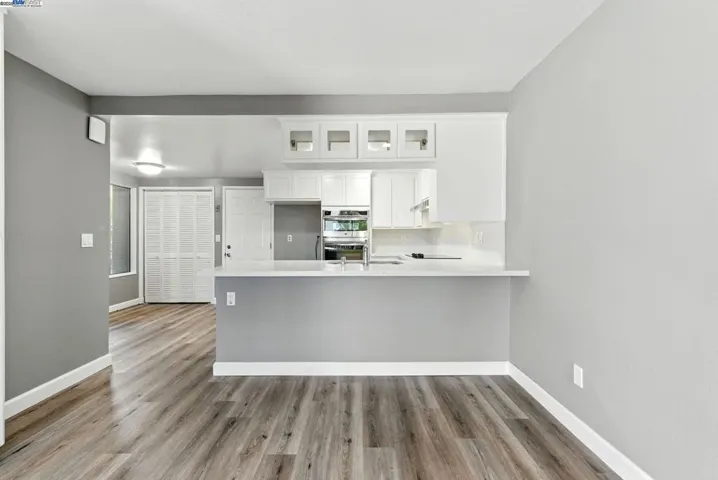 81 Mountain Valley St, Oakland, California 94605