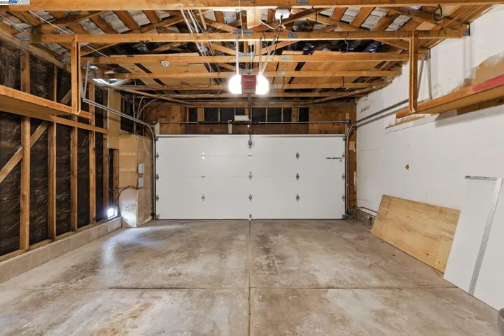 81 Mountain Valley St, Oakland, California 94605