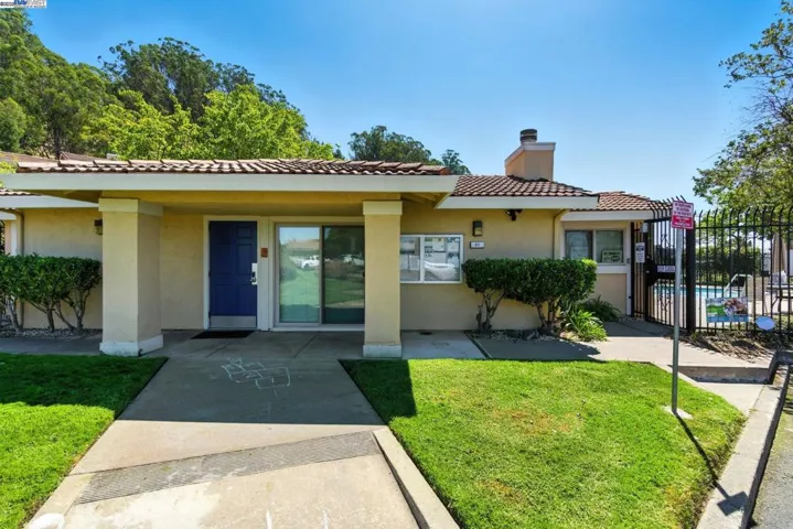 81 Mountain Valley St, Oakland, California 94605